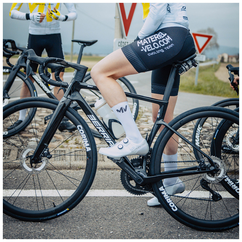 Ruedas carretera carbono Corima 35R Peso g Perfil de 35 mm  Acabado 3K