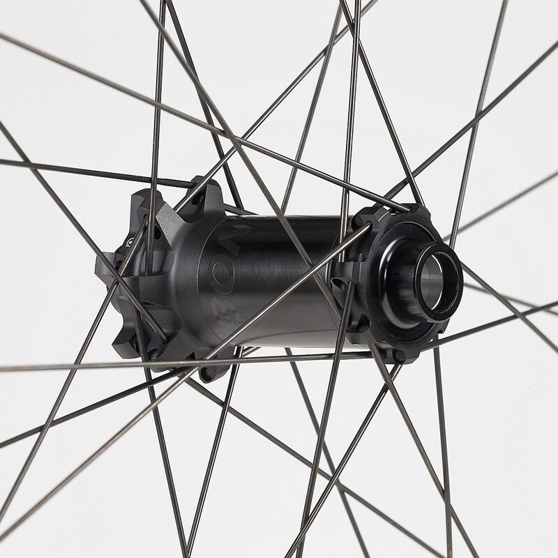 Roue avant VTT 29 pouces Bontrager Line Pro 30 Boost