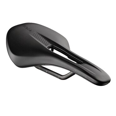 Racefietszadel Fizik Vento Antares R1 Carbon 140 mm