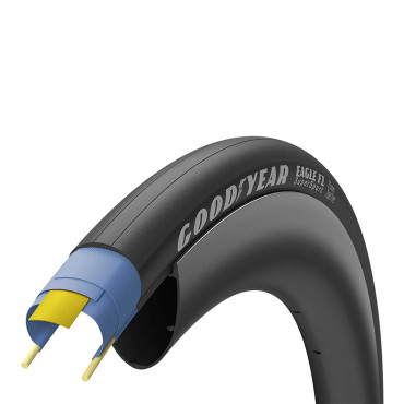 Cubierta carretera Goodyear...